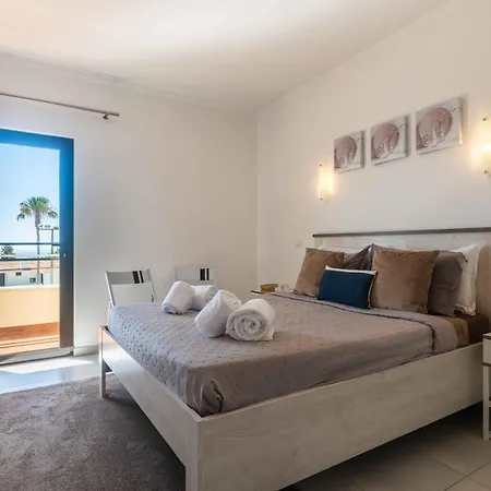 White T1 - Ocean View *