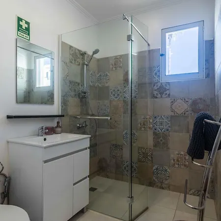 White T1 - Ocean View Albufeira