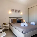 White T1 - Ocean View Albufeira